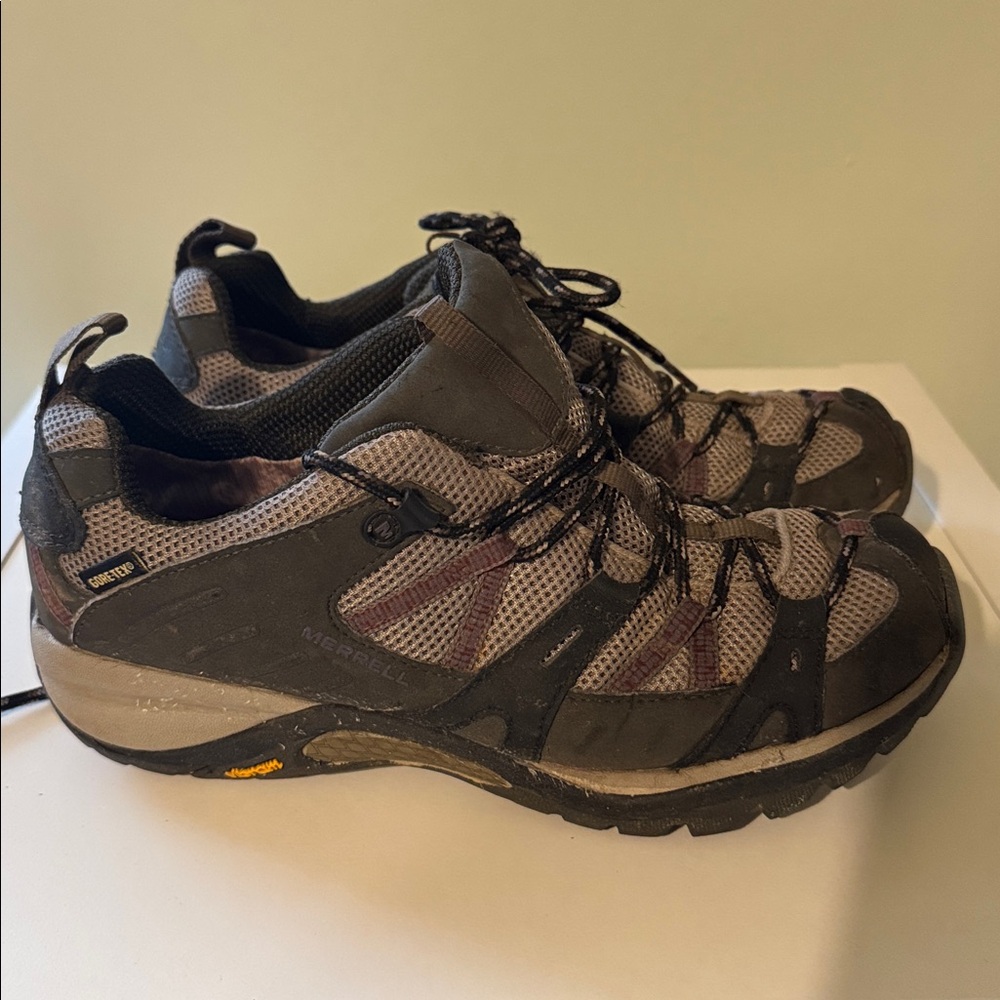 Merrell Moab Gortex Trail Shoes in Gray and Black
